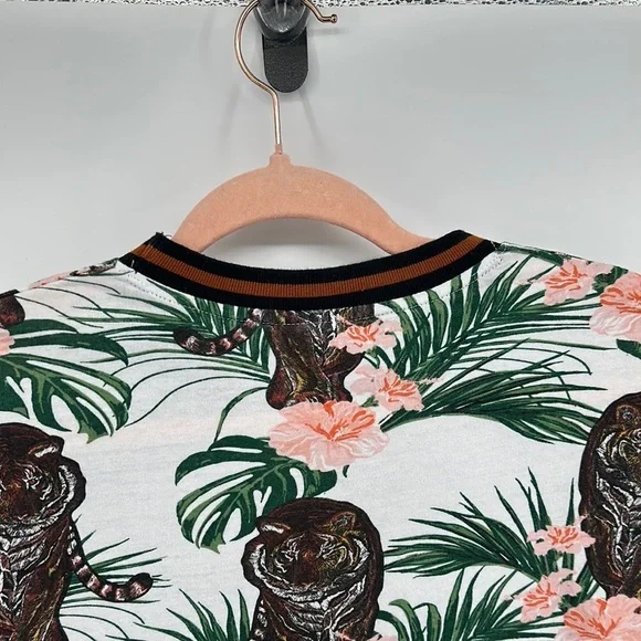 Sunrise Kingdom Tropical Green&Pink Tigger Short Sleeve Tee - Picture 11 of 11